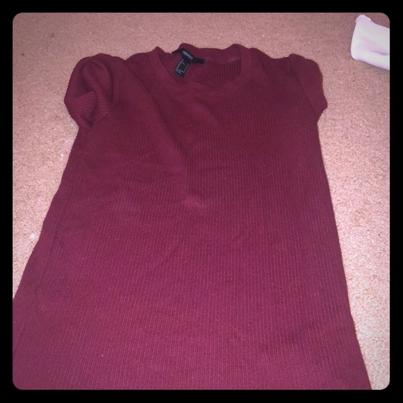 A maroon short sleeve top - Picture 1 of 2